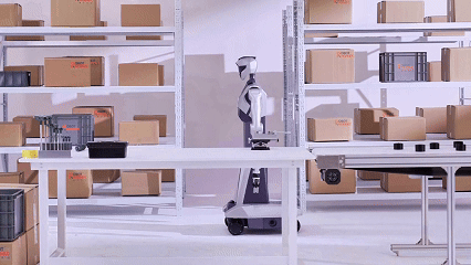 501c54bej00t5x8nx0054d000bu006om 翼菲首款人形机器人“鸿钧”发布:全向轮可升降底盘,能拧螺丝、贴标签