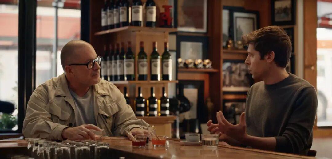 2e399341j00t8u6zn001sd000u000efm OpenAI 首款硬件产品「甜豌豆」曝光:Jony Ive 操刀,意图取代 AirPods