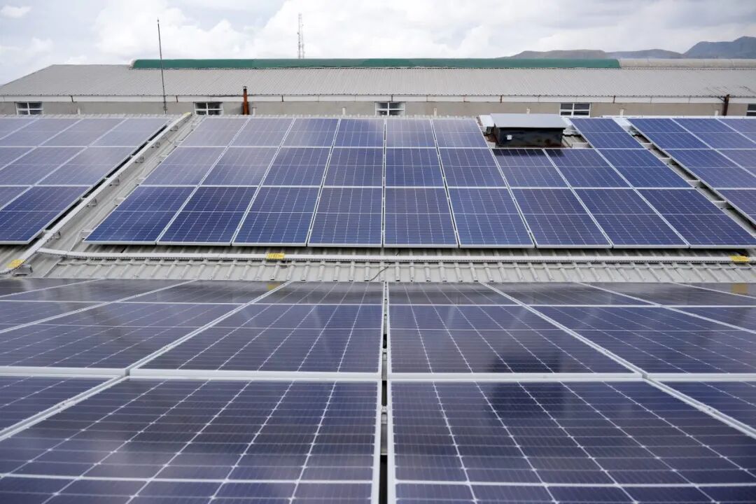 光伏发电系统怎么选？并网离网储能微电网全攻略 - 兰州联臻能源网